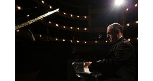 بردیا صدرنوری در کشور فرانسه پیانوی خود را به صدا درآورد