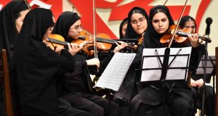 آیا رشته موسیقی دختران از هنرستان های استان فارس حذف نشده است ؟! در موسیقی زخمه